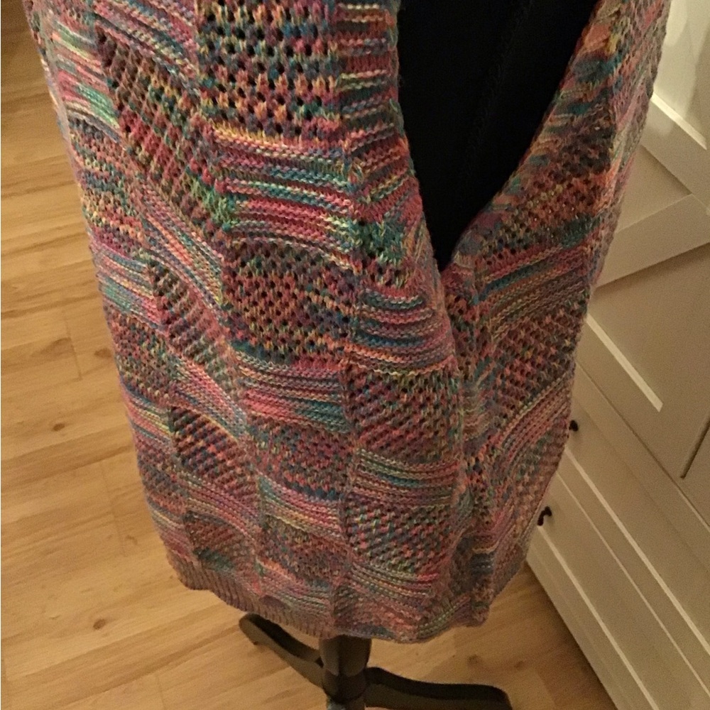 Colorful Knit Sleeveless Tank Top - Picture 5 of 5
